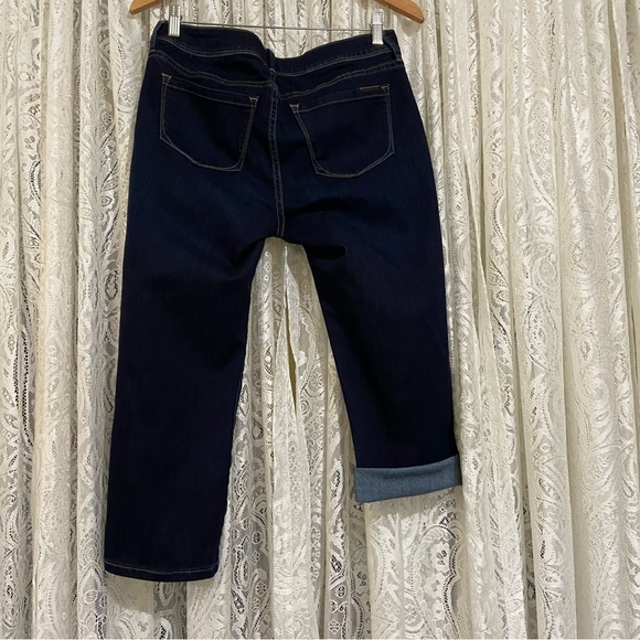 Revolution Claire Jean Capris. - Picture 2 of 6